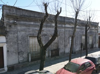 Casa en venta Las Piedras, ideal para inversores, céntrica.