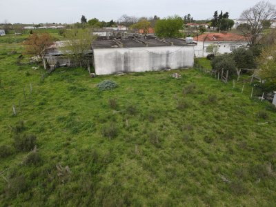 Alquilo galpón para deposito en Villa Nueva, sobre ruta, Los Cerrillos. 