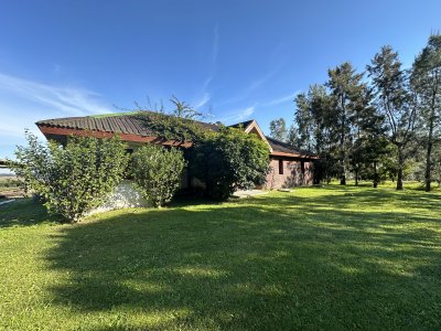 Campo de Olivos en venta, con fábrica de aceite y casa de ensueño