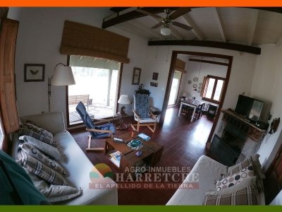 Campo, 69 has, Las Brujas con costa al Rio Santa Lucia, Casco, varias construcciones