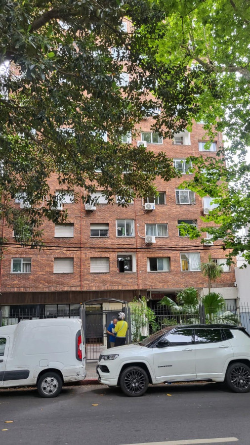 Apartamento en venta  Gabriel Pereira, 3 dormitorios, 2 baños, muy bien ubicado AH-4378