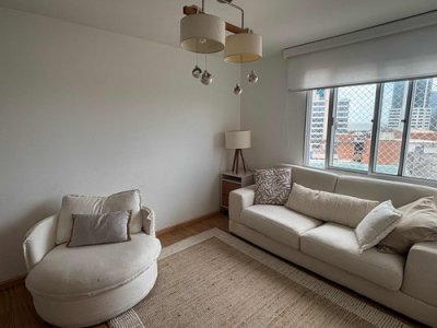 Alquiler apartamento 2 dormitorios frente a Montevideo Shopping en Pocitos, Montevideo. 
