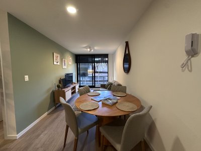 Venta Apartamento 1 Dormitorio en construcción con balcon y patio Centro Sur Montevideo