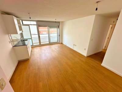 Venta Apartamento 2 Dormitorios Garage Tres Cruces Montevideo