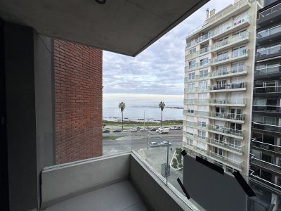 Alquiler Loft Monoambiente semi equipado Con Garage Villa Biarritz Punta Carretas Montevideo