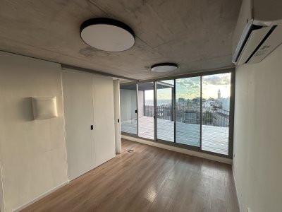 Alquiler Apartamento Penthouse 1 Dormitorio Centro Montevideo