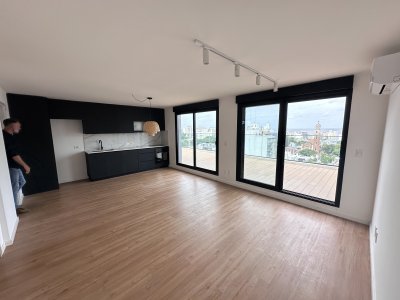 Venta Pent House 2 Dormitorios Con Renta Terraza con Parrillero Y Garaje Doble Punta Carretas Montevideo
