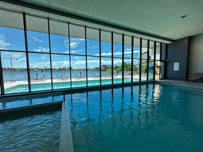Venta Villa Casa De 3 Pisos Con 3 Dormitorios En Carrasco Boating En Construcción