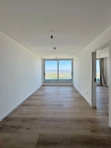 Alquiler luminoso apartamento de 1 Dormitorio en Carrasco este, Montevideo.