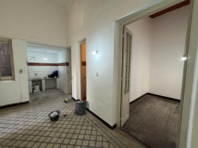 Alquiler Apartamento 3 Dormitorios + Altillo Amplio Luz Natural Centro Montevideo