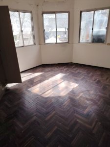 Alquiler Apartamento 1 Dormitorio Segundo Piso Requena esq Bv. España Parque Rodo Montevideo