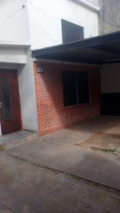 Alquiler Casa 2 Dormitorios Sin Gastos Comunes Con Cochera Patio Reducto Montevideo