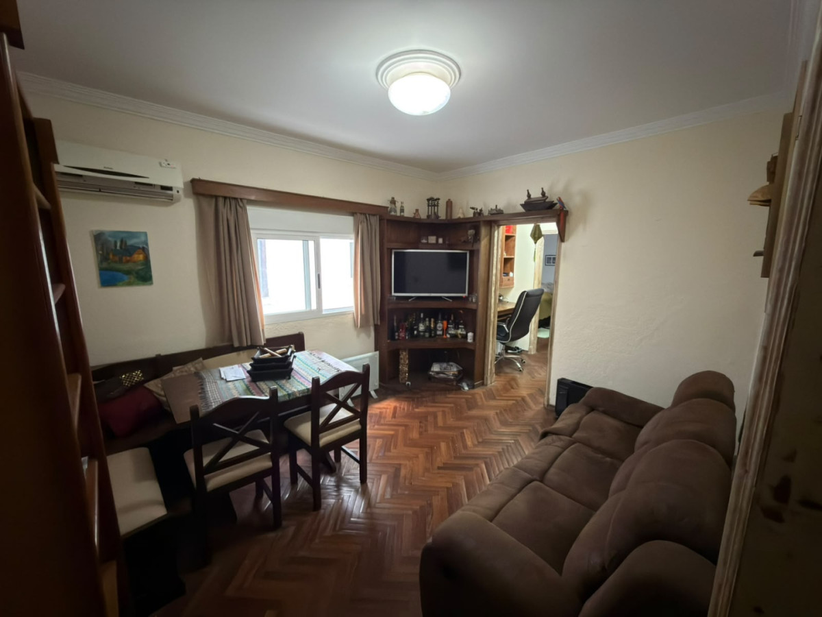 Alquiler Apartamento 2 Dormitorios Interno. Pocitos, Montevideo