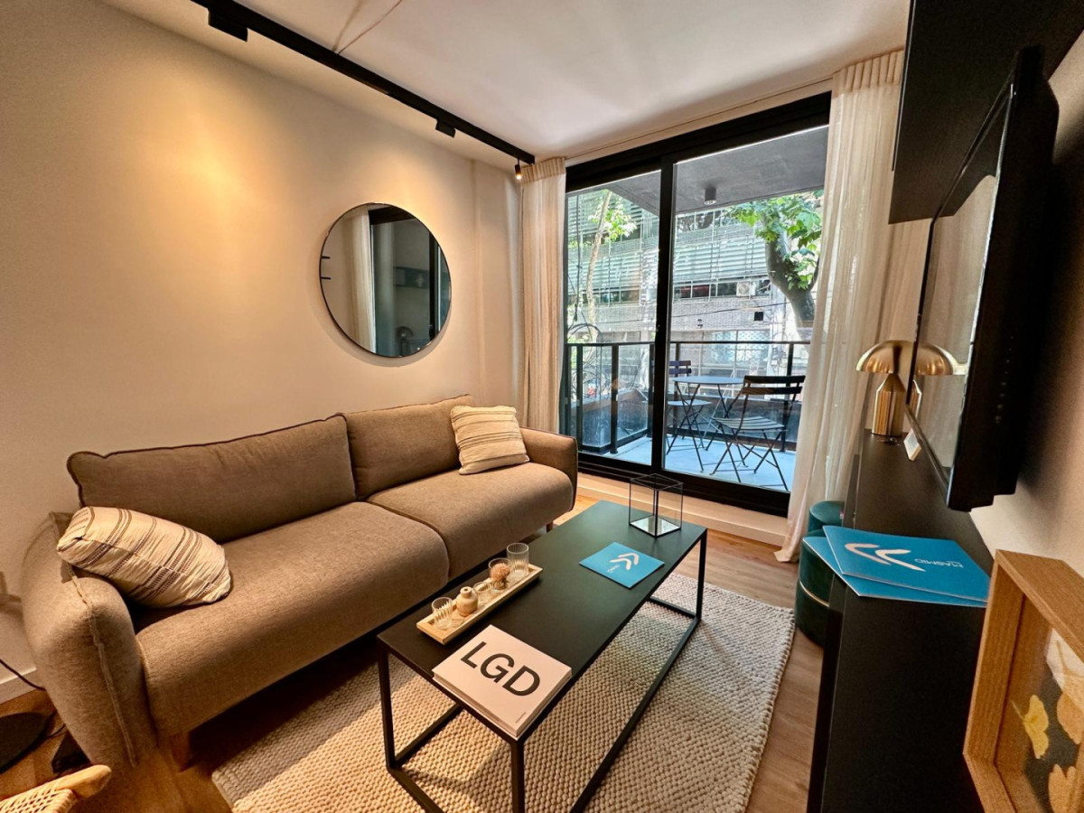 Alquiler Apartamento 2 Dormitorios con Garage Centro Montevideo