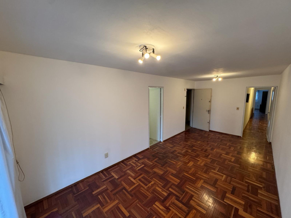 Alquiler Apartamento 2 Dormitorios con Garage. Cordon Sur, Montevideo
