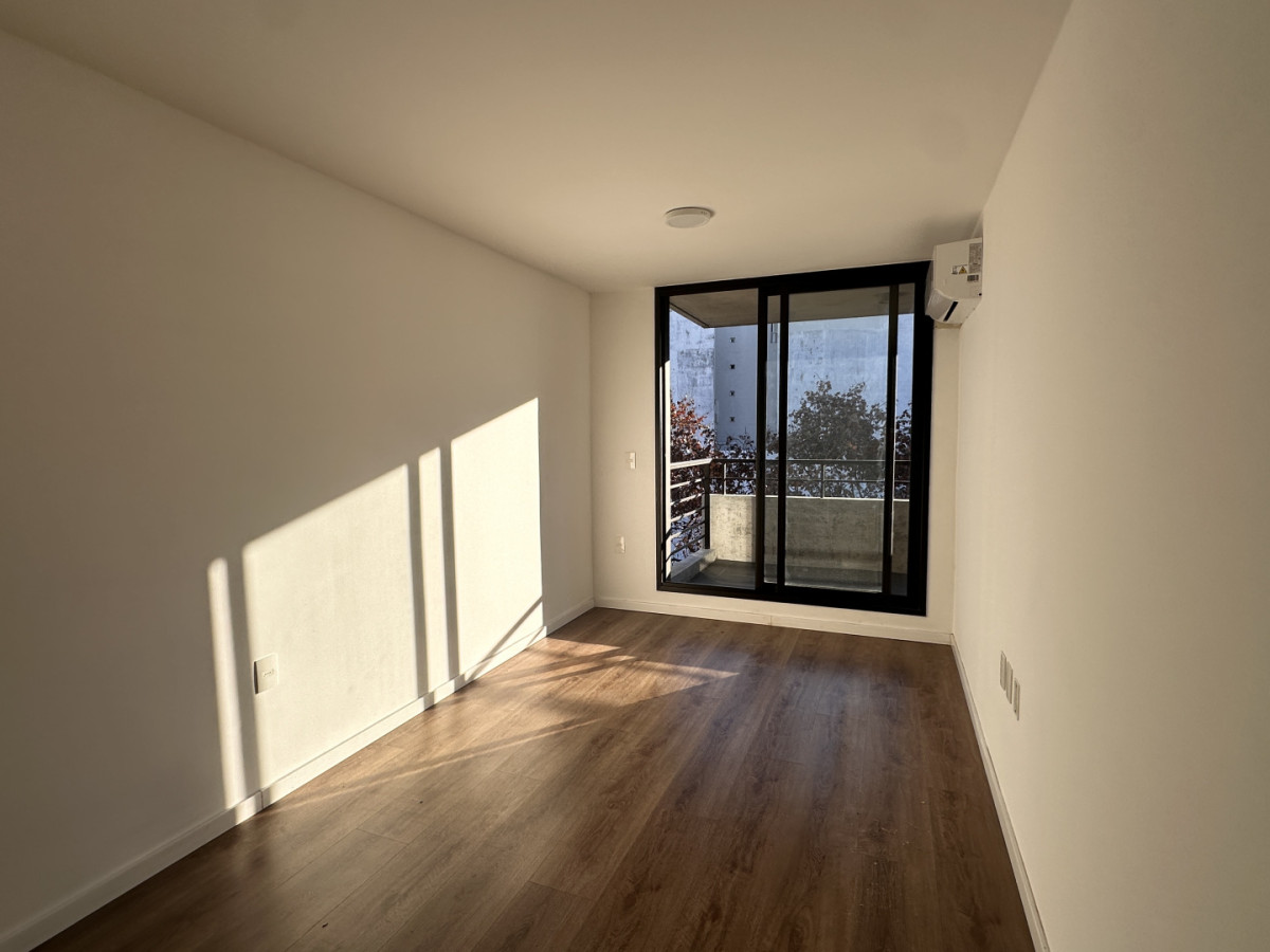 Alquiler Apartamento 1 Dormitorio y medio Centro Montevideo