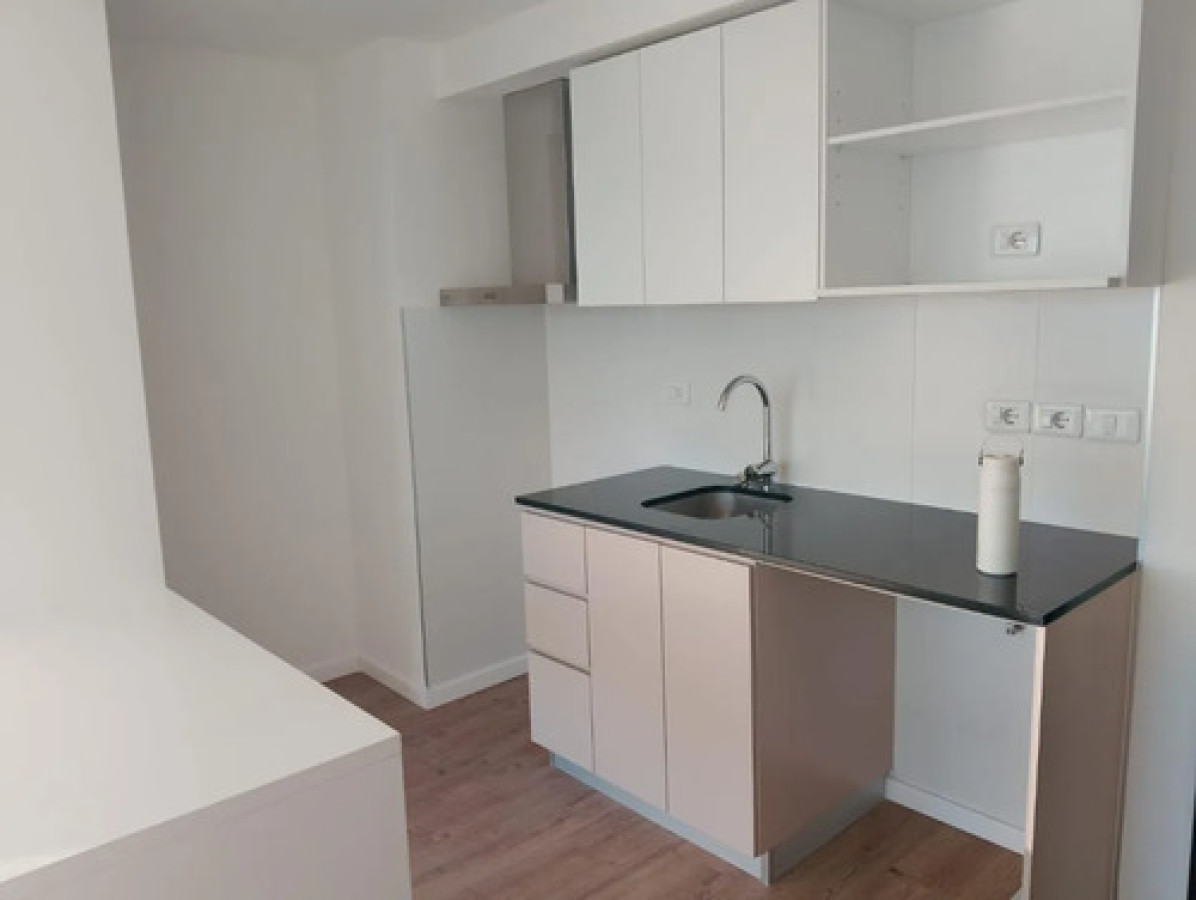 Alquiler Apartamento a estrenar. Centro, Montevideo