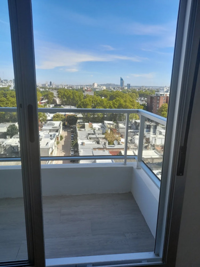 Alquiler Apartamento 2 Dormitorios con Garage. Tres Cruces, Montevideo