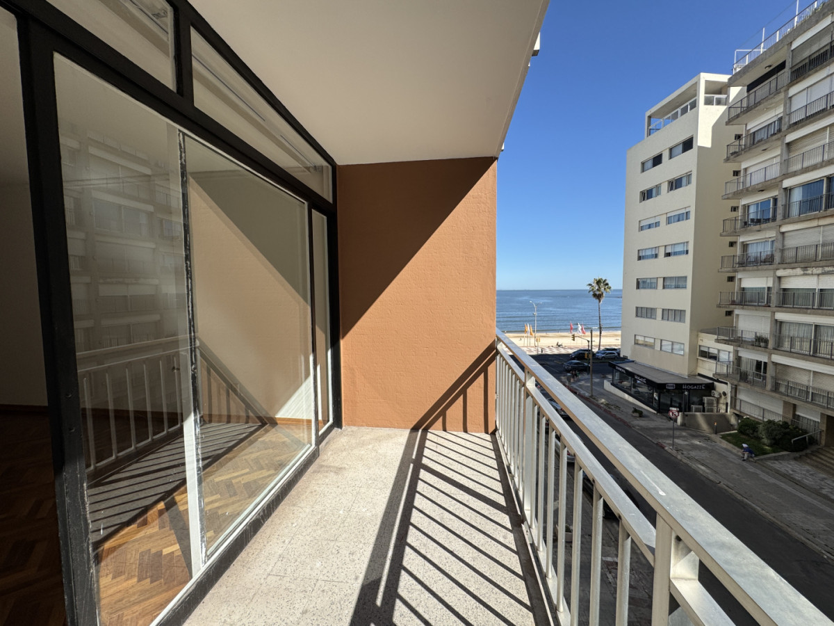 Venta Apartamento 4 dormitorios 3 baños Garage Pocitos Montevideo