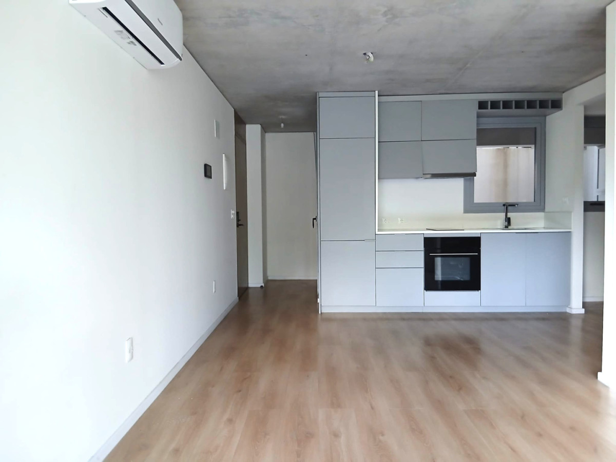Alquiler Apartamento 1 Dormitorio con patio Centro Sur Montevideo
