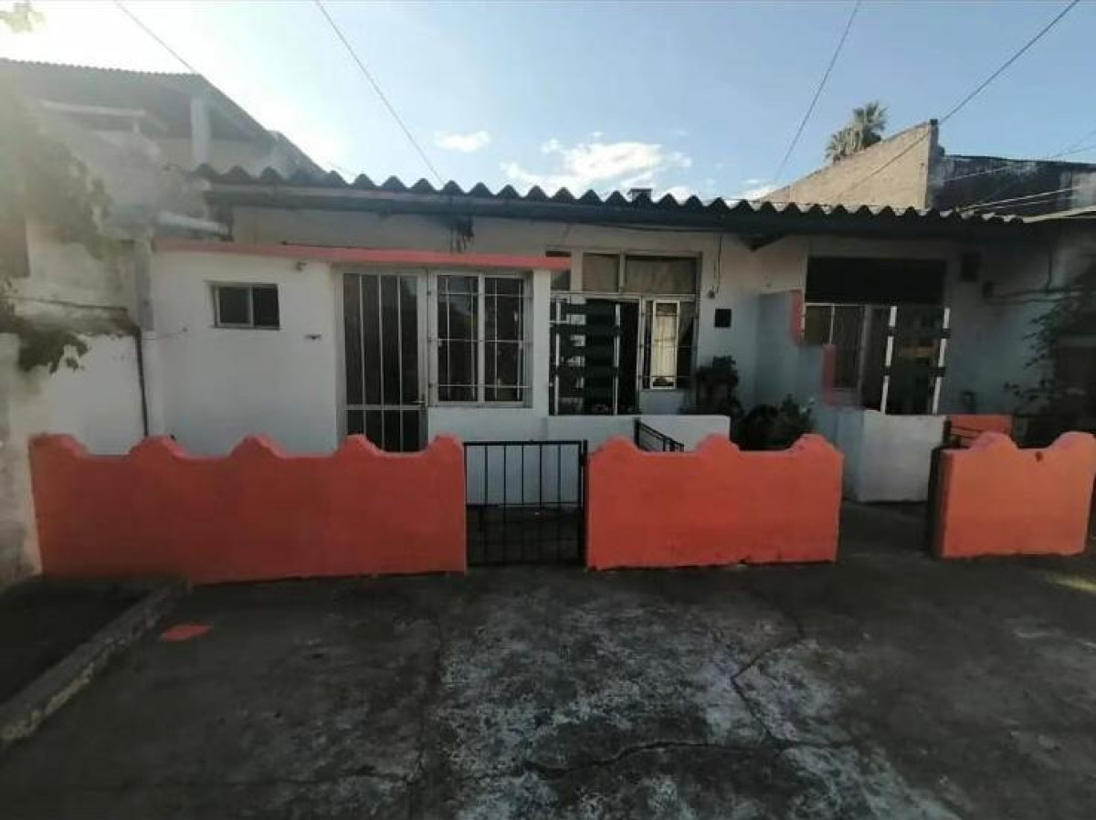 Venta 3 Monoambientes en un unico Padron. Florida, Uruguay