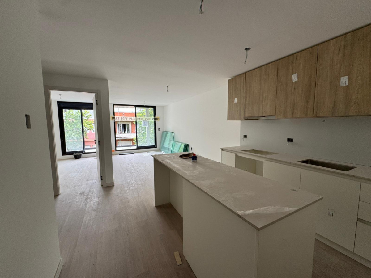 Venta Apartamento 1 Dormitorio y medio Centro Sur Montevideo