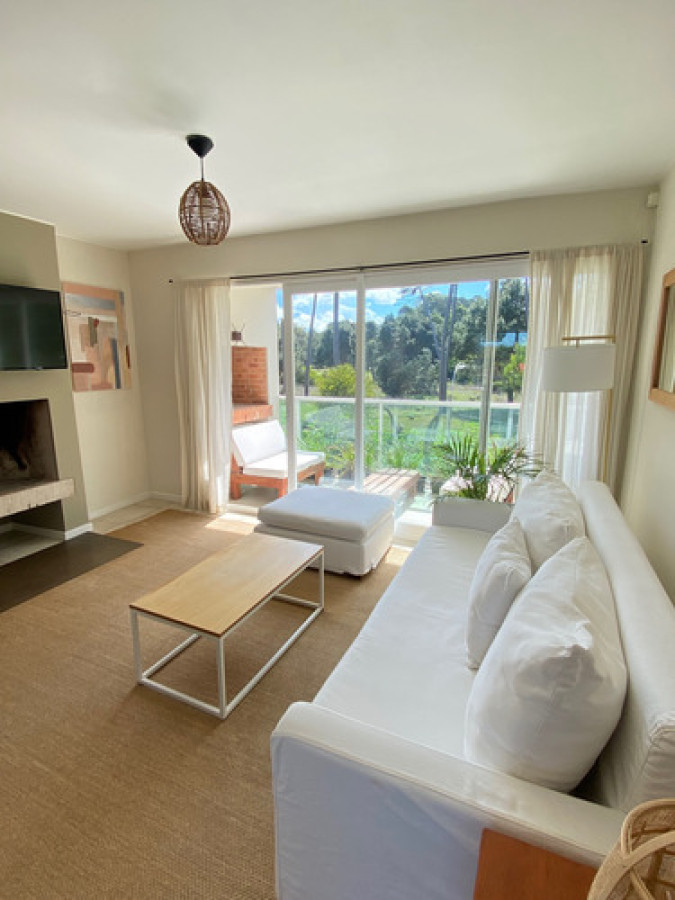 Alquiler Apartamento Premium Amoblado 2 Dormitorios Garage Barra de Carrasco