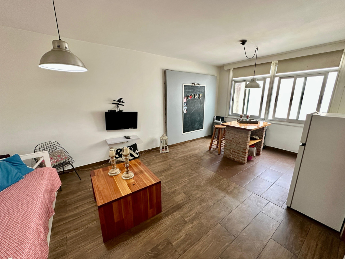 Alquiler Apartamento 1 Dormitorio Amoblado Centro Montevideo