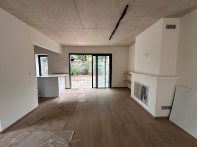 Venta casa de 3 dormitorios 2 baños parrillero y cochera en complejo privado a estrenar Prado Montevideo