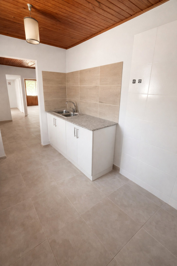 Alquiler Casa 3 Dormitorios 1 Baño Patio Las Acacias Montevideo