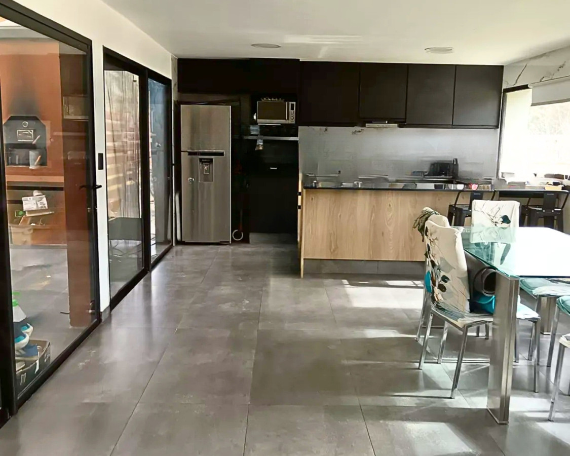 Venta Casa Premium 4 Dormitorios 2 Baños Cumbres de Carrasco (Barrio Cerrado) Canelones