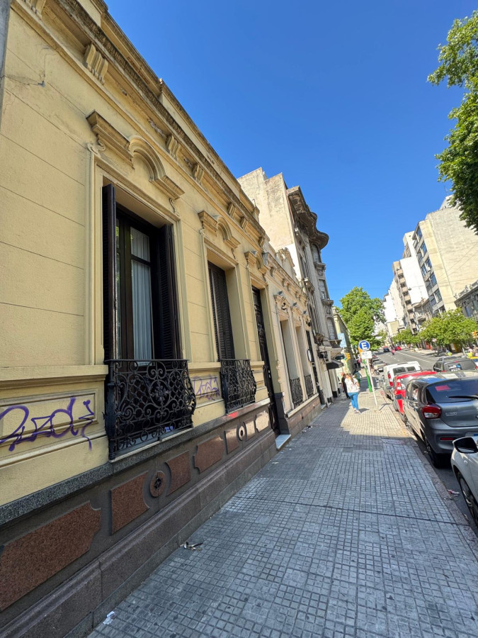 Venta 2 Casas 2 Padrones Ideal Para Edificio Punto Estrategico Centro Montevideo