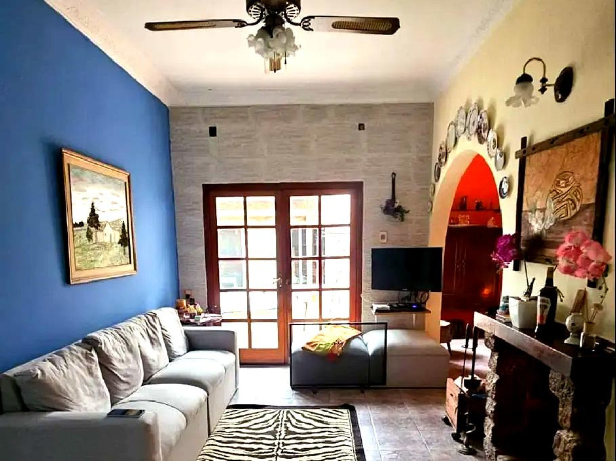 Venta Casa y 2 Apartamentos con Renta en Malvín Norte - Oportunidad de Inversión Montevideo