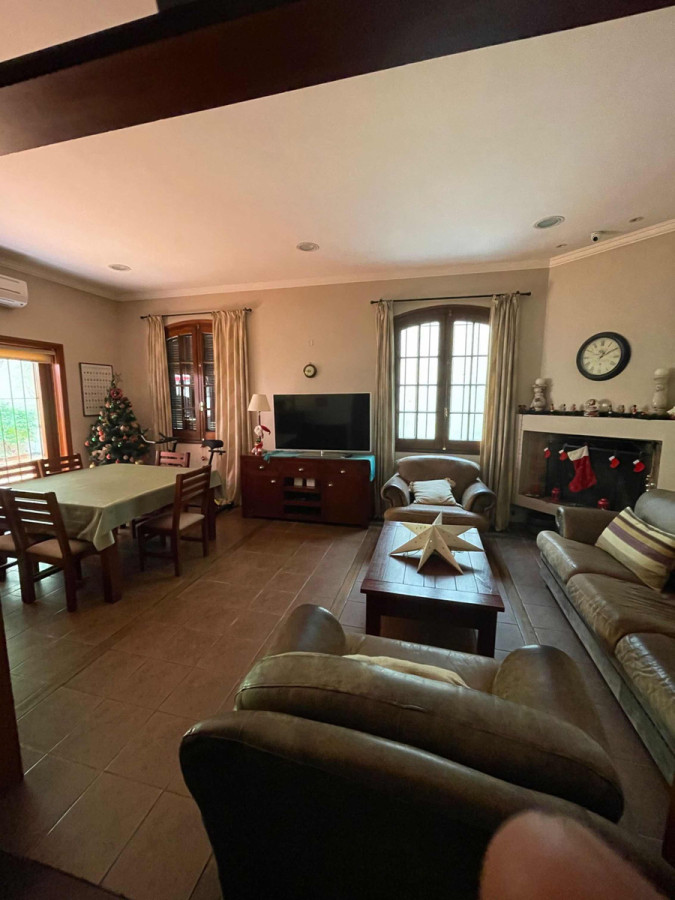 Venta Casa 4 Dormitorios 3 Baños 3 Garage Punta Carretas Montevideo 