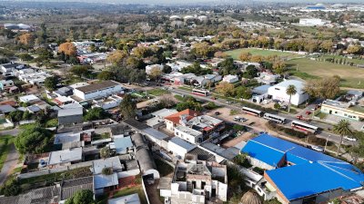 Gran Oportunidad Venta Local + 2 casas + Depósito en esquina estratégica con Comercio Funcionando Paso de La Arena Montevideo