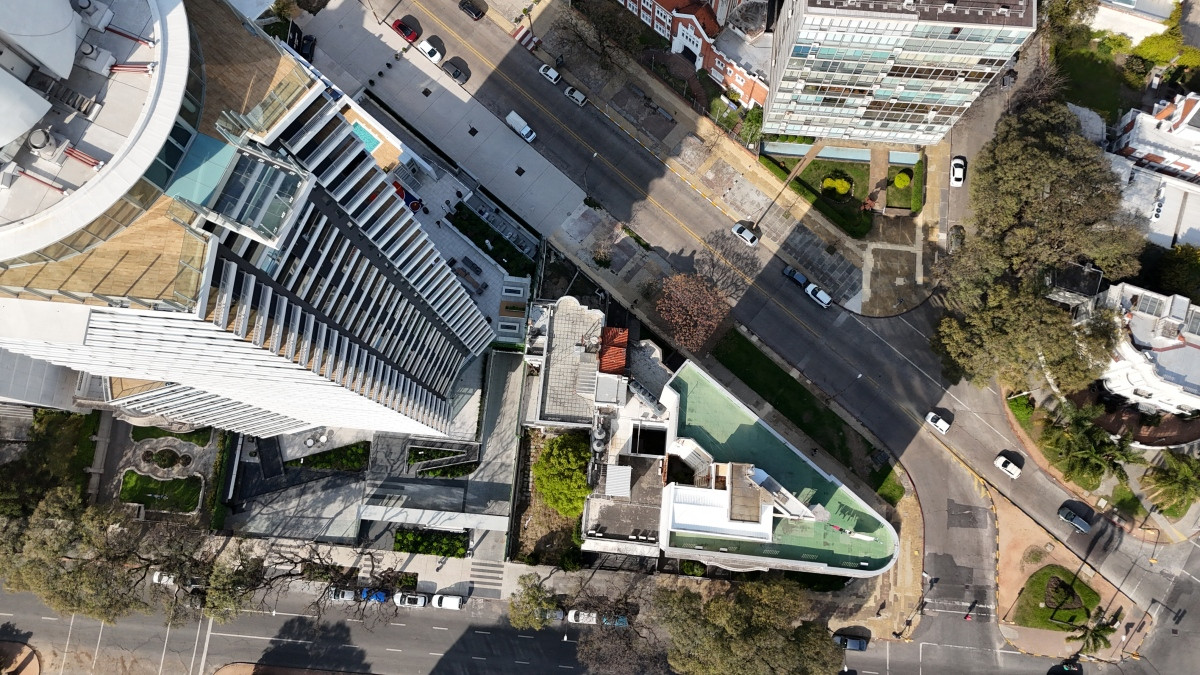 Venta Terreno Con Doble Acceso Bulevar Artigas y Ponce Pocitos Montevideo