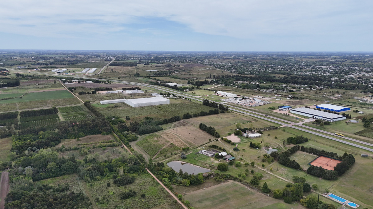 Venta Terreno Lote Logistico 5,4 Hectáreas Sobre Ruta 5 Las Piedras Canelones Uruguay