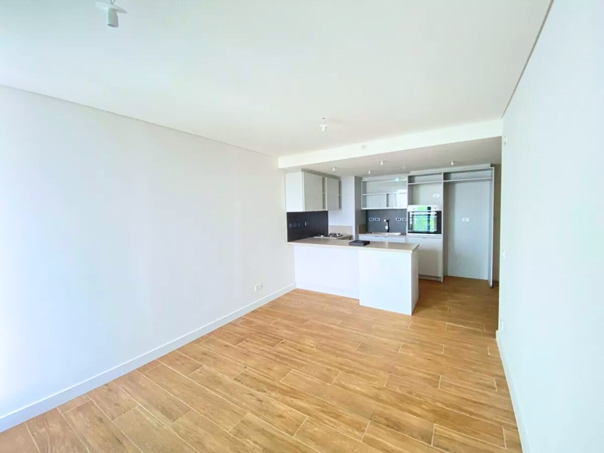 Alquiler Apartamento 1 Dormitorio Garage Barbacoa Piscina Pocitos Montevideo