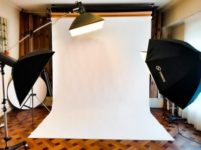 Alquiler estudio fotografico con oficina y equipo de iluminación completo Centro Montevideo