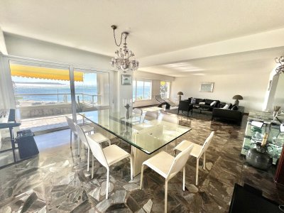 Apartamento frente al mar en la Playa Mansa