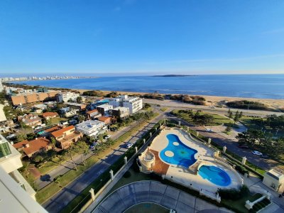 Espectacular Apartamento En Venta con Magnifica Vista al Mar de Playa Mansa