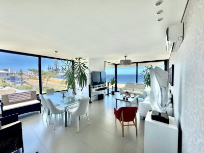 Apartamento de 3 Dormitorios en Suite en Playa Mansa