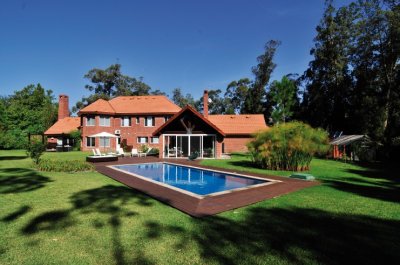 Mansión en Barrio Golf