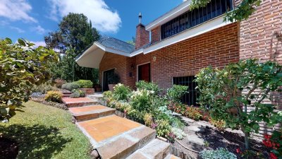 Chalet Impecable en Lugano, Punta del Este