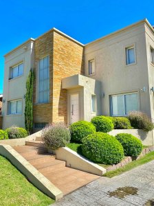 Casa de 4 Dormitorio en Pinares