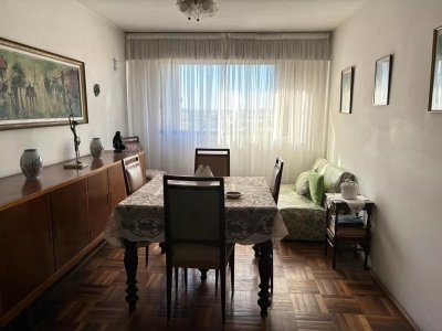 VENDO APARTAMENTO, 2 DORMITORIOS, CENTRO, MONTEVIDEO