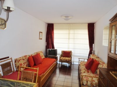 VENDO APARTAMENTO, 2 DORMITORIOS, 2 BAÑOS, AIDY GRILL, PUNTA DEL ESTE, MALDONADO.