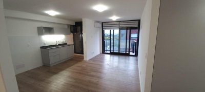 VENDO APARTAMENTO, 2 DORMITORIOS, BALCON, LAVADERO, CENTRO, MONTEVIDEO