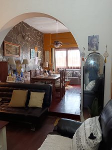 Venta Casa, 5 Dormitorios, Centro.