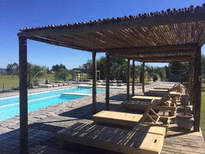 VENDO CASA CHACRA, 3 DORMITORIOS, 3 BANOS, AMENITIES, EL QUIJOTE, MALDONADO 